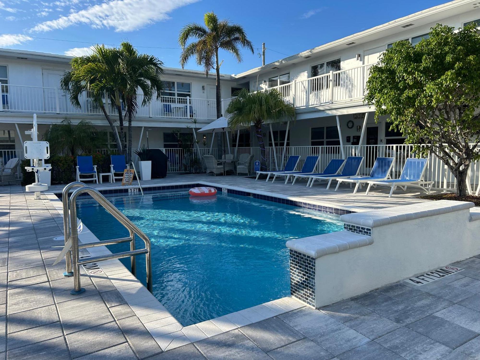 Sea Spray Inn Lauderdale-by-the-Sea Exterior photo