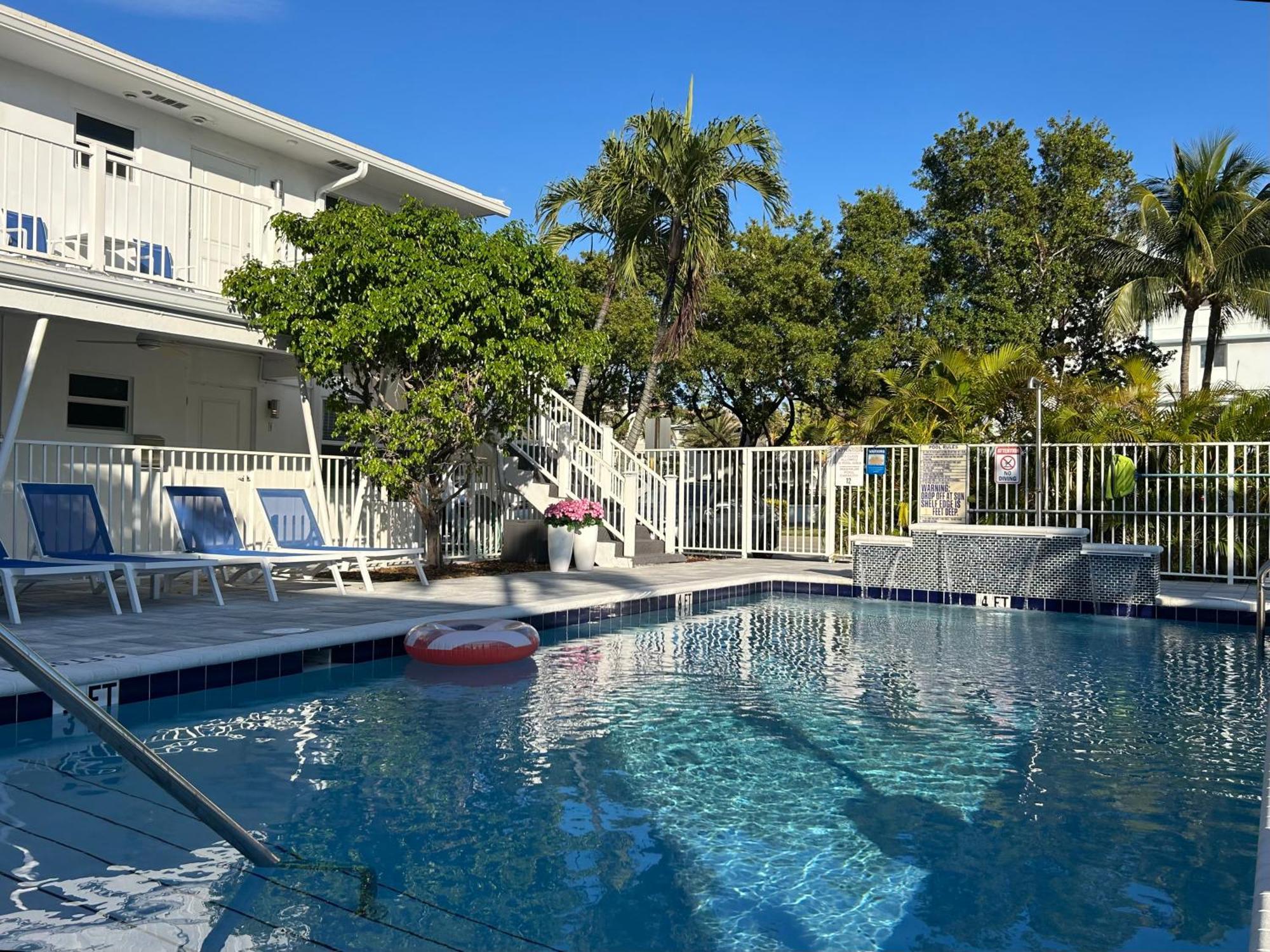 Sea Spray Inn Lauderdale-by-the-Sea Exterior photo